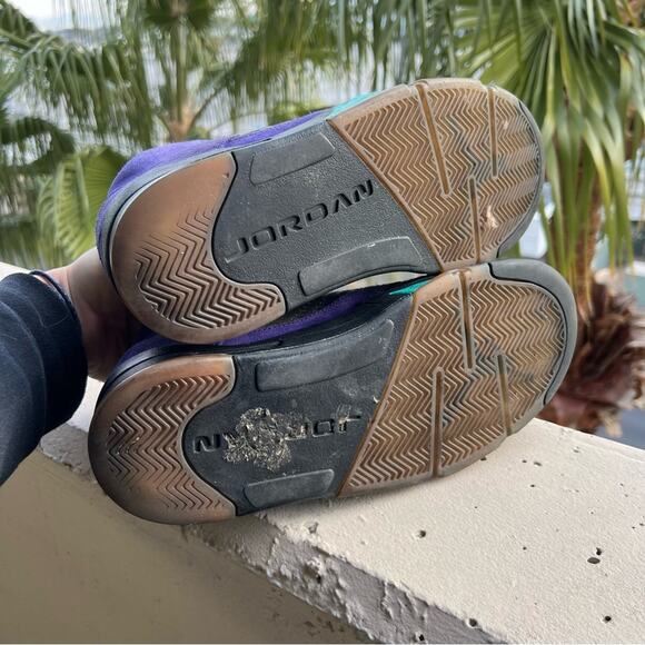 Jordan 5 Retro Alternate Grape Sneakers 136027-500 Size 9.5 Men’s - Picture 7 of 7